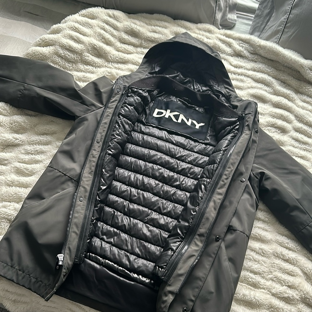 Men’s grey insulated weather proof jacket